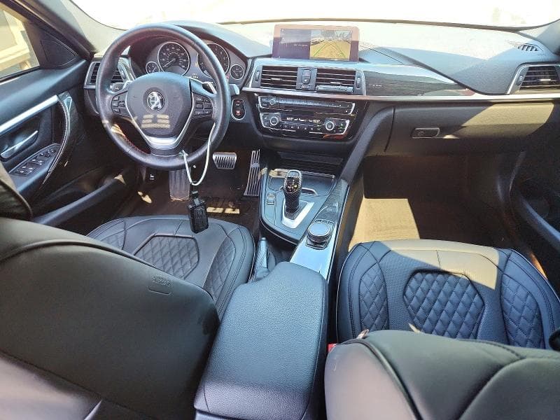 2018 BMW 330 XI 8