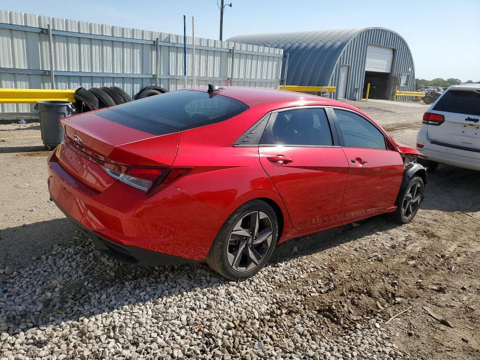 2023 HYUNDAI ELANTRA SEL 3