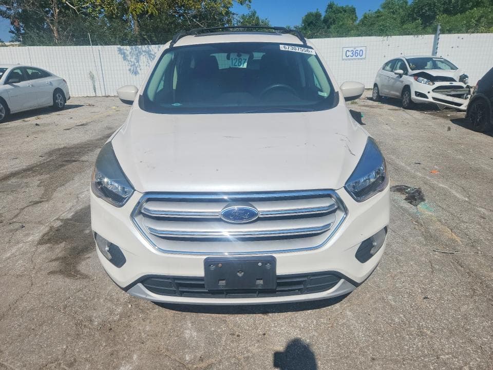 2018 FORD ESCAPE SE 5