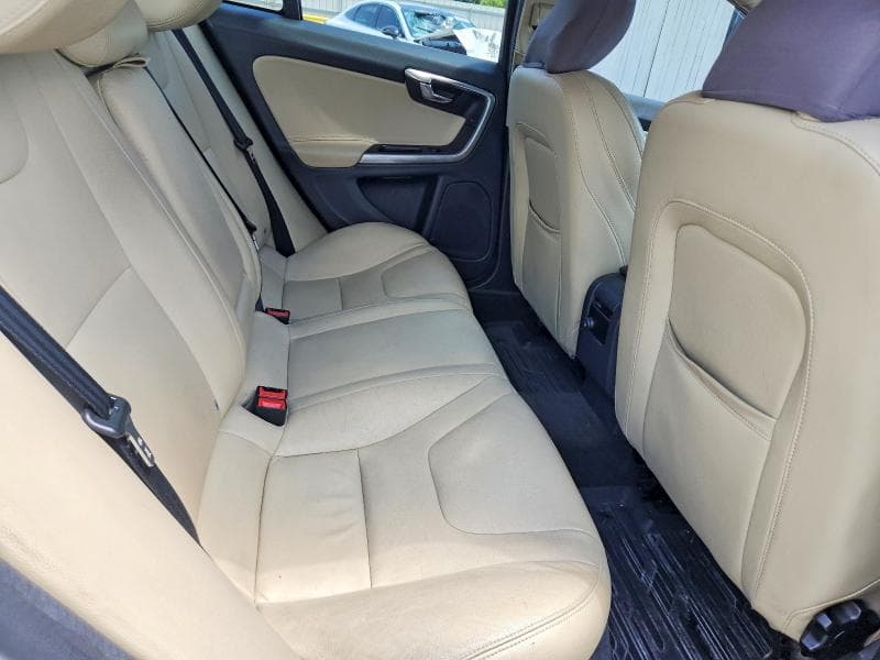 2017 VOLVO S60 10