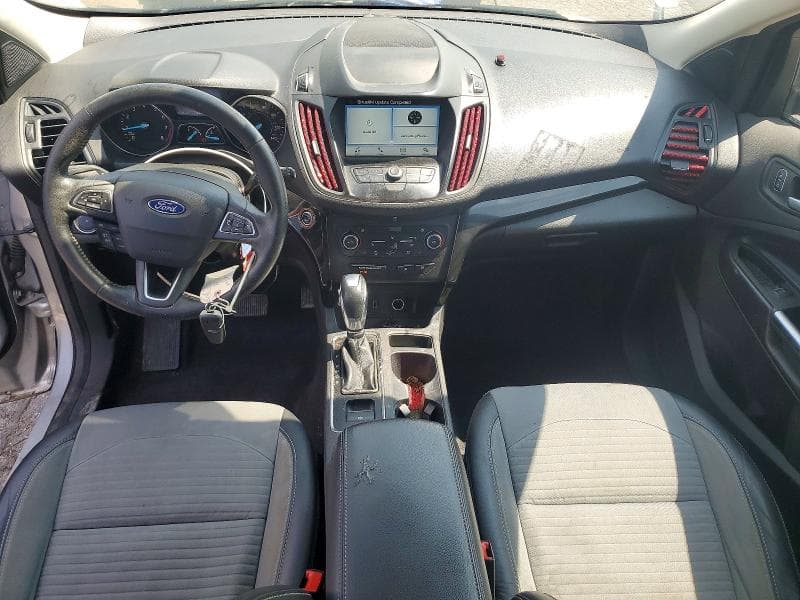 2019 FORD ESCAPE SE 8