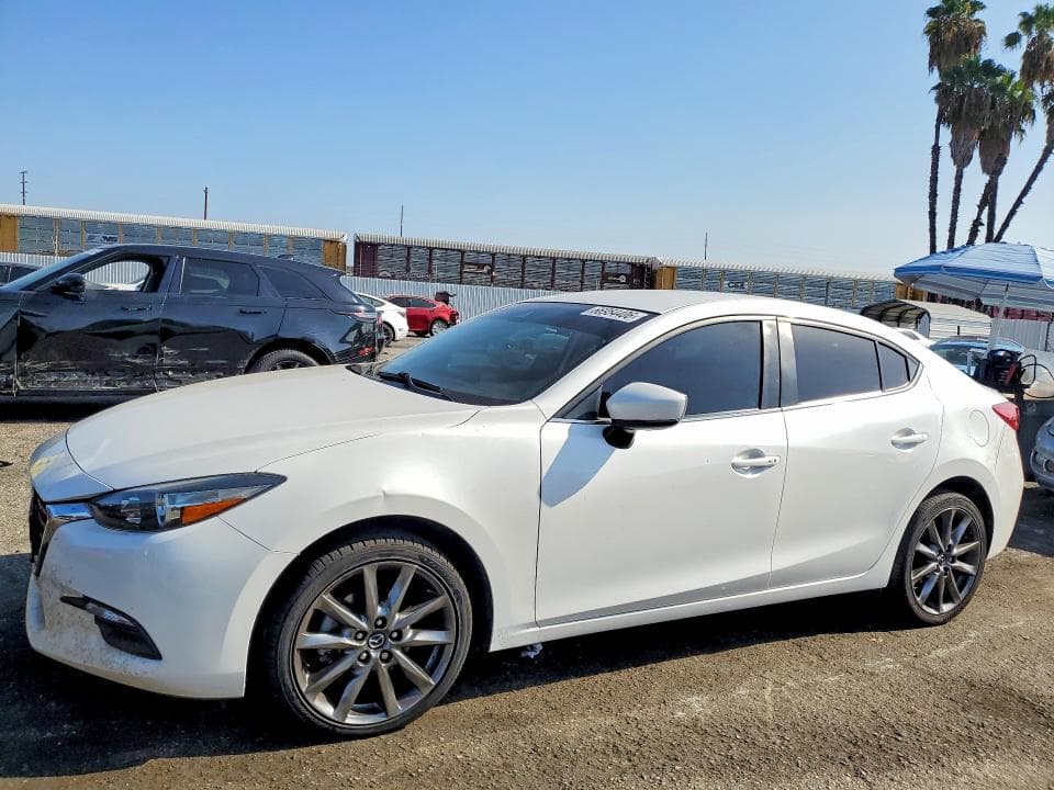 2018 MAZDA 3 TOURING - 1