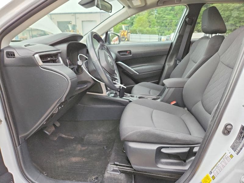 2022 TOYOTA COROLLA CROSS LE 7