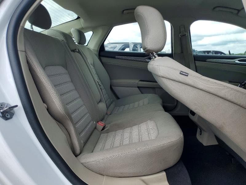 2019 FORD FUSION SE 10