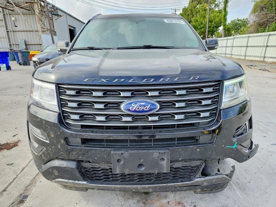 2017 FORD EXPLORER XLT 5