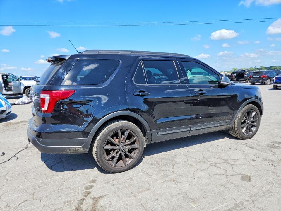 2019 FORD EXPLORER XLT 3