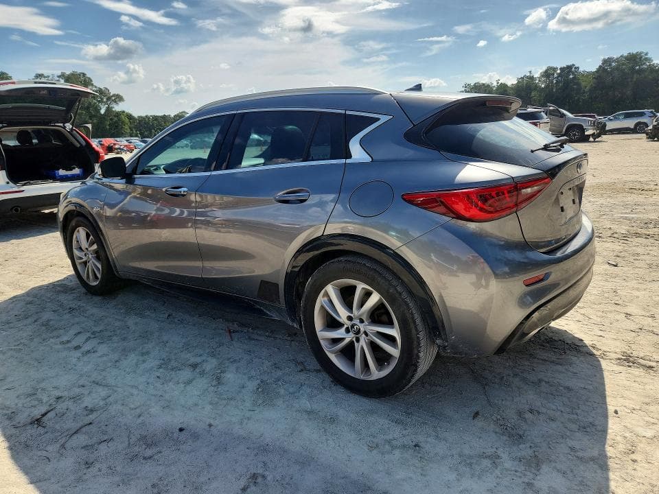2017 INFINITI QX30 PREMIUM 2
