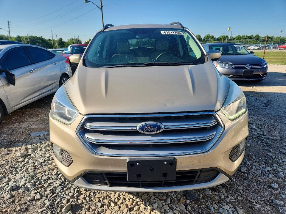 2017 FORD ESCAPE SE 5