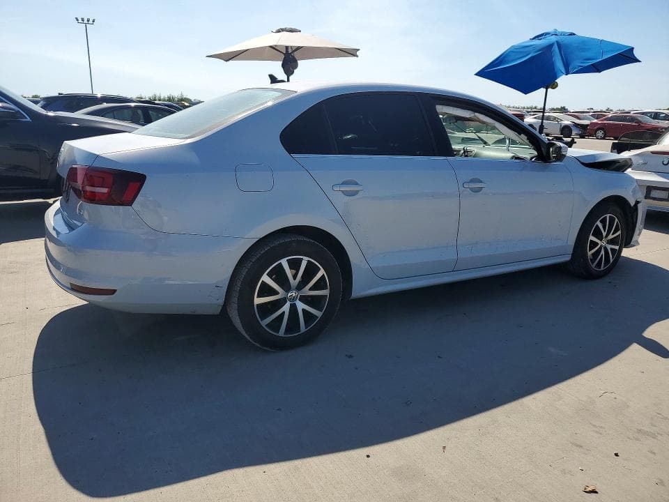 2017 VOLKSWAGEN JETTA SE 3