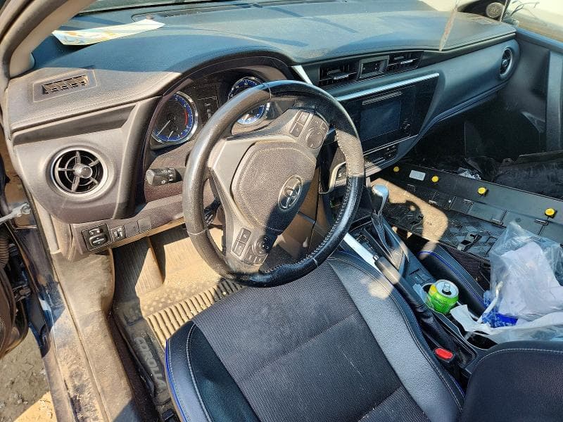 2019 TOYOTA COROLLA SE 8