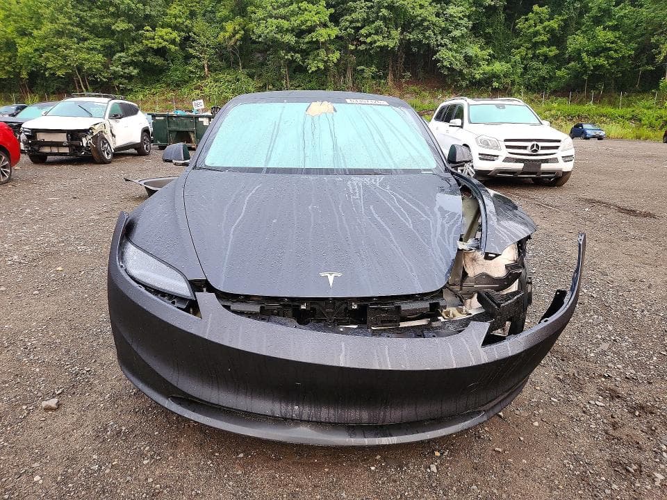 2025 TESLA MODEL 3 5