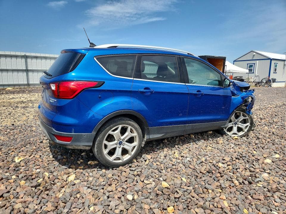 2019 FORD ESCAPE TITANIUM 3