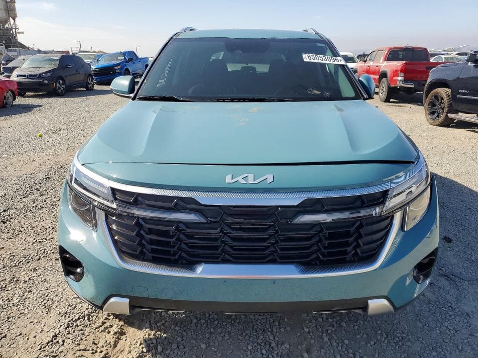 2025 KIA SELTOS EX 5