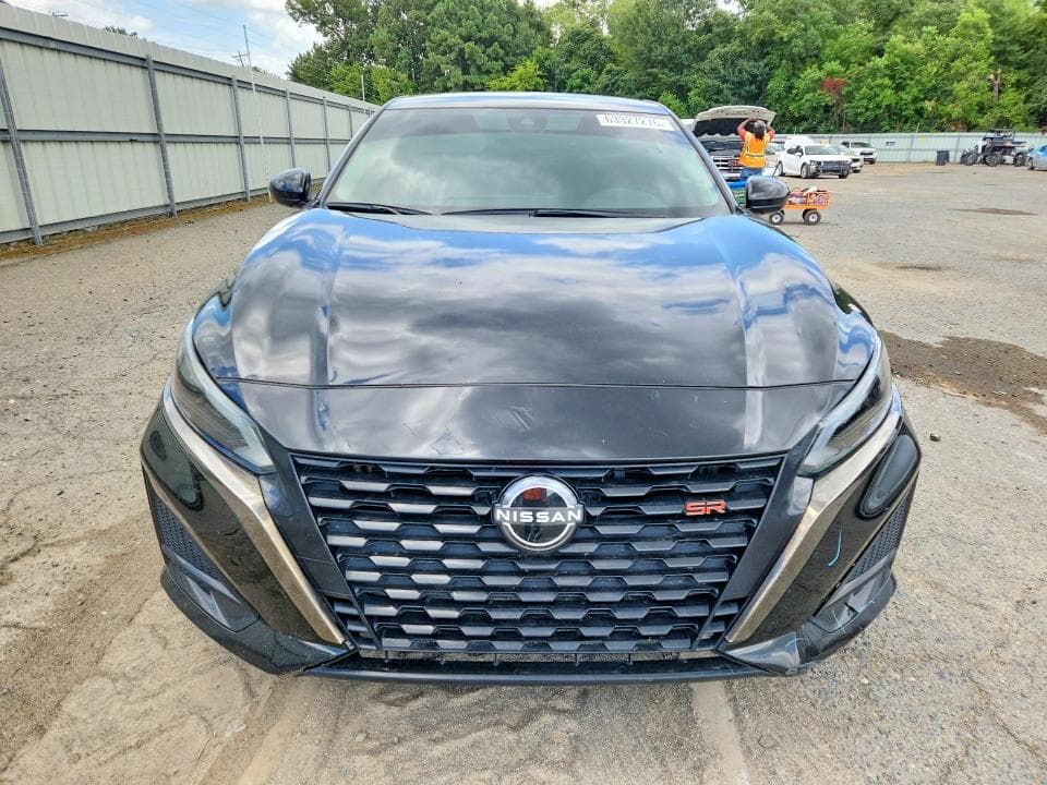2023 NISSAN ALTIMA SR 5