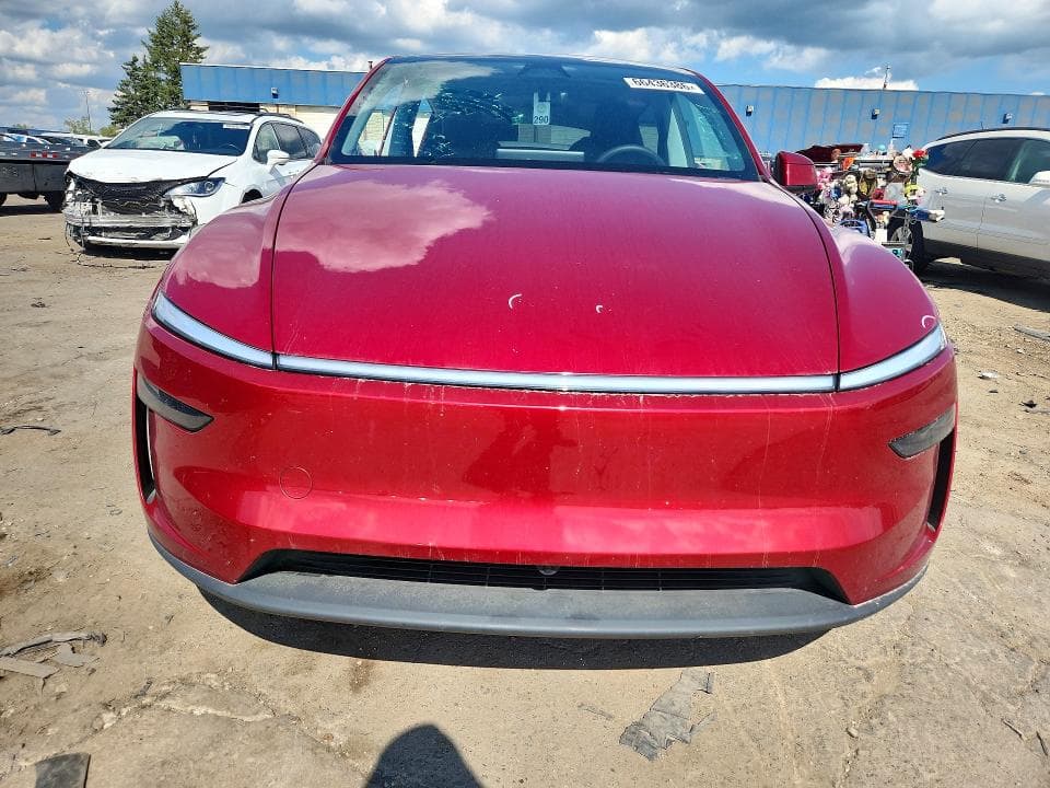 2026 TESLA MODEL Y 5
