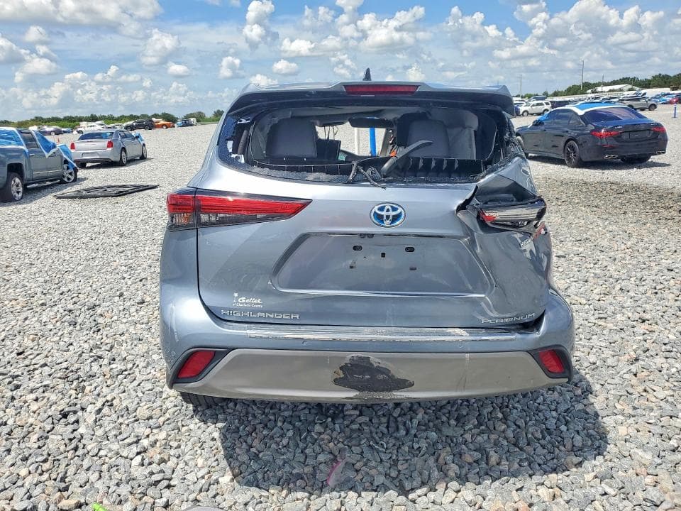 2021 TOYOTA HIGHLANDER HYBRID PLATINUM 6