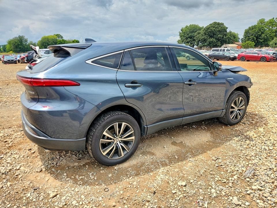 2021 TOYOTA VENZA LE 3