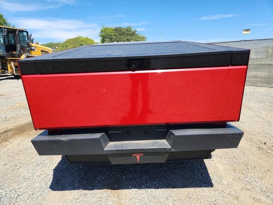 2025 TESLA CYBERTRUCK 6