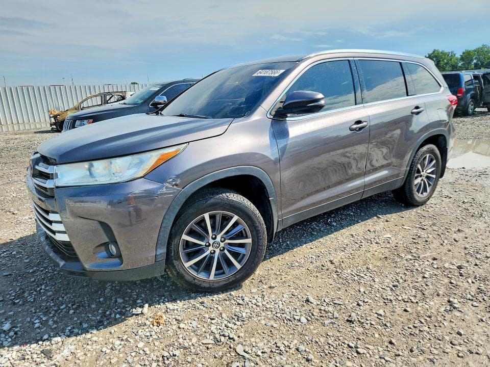 2019 TOYOTA HIGHLANDER XLE - 1