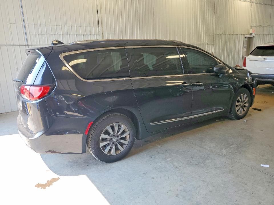 2020 CHRYSLER PACIFICA TOURING L PLUS 3