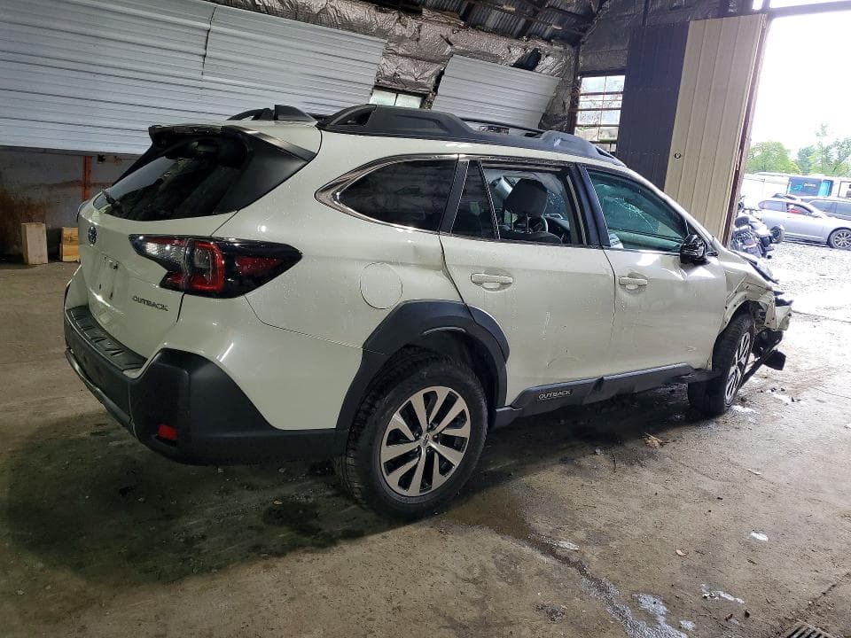 2023 SUBARU OUTBACK PREMIUM 3
