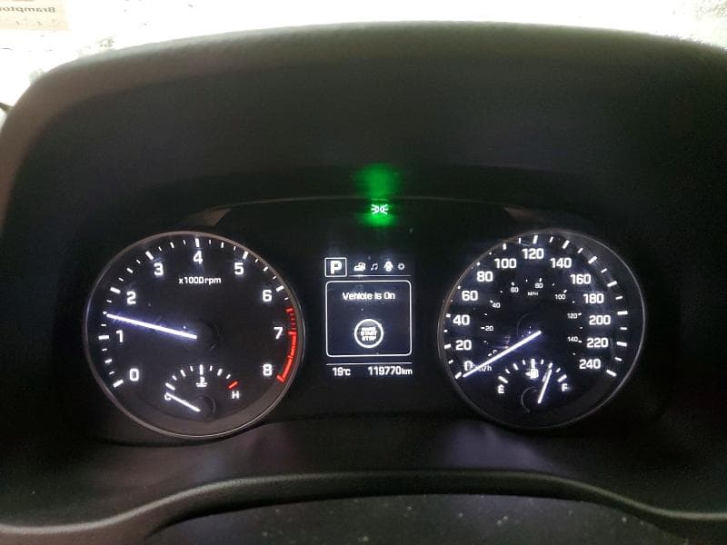 2017 HYUNDAI ELANTRA SE 9