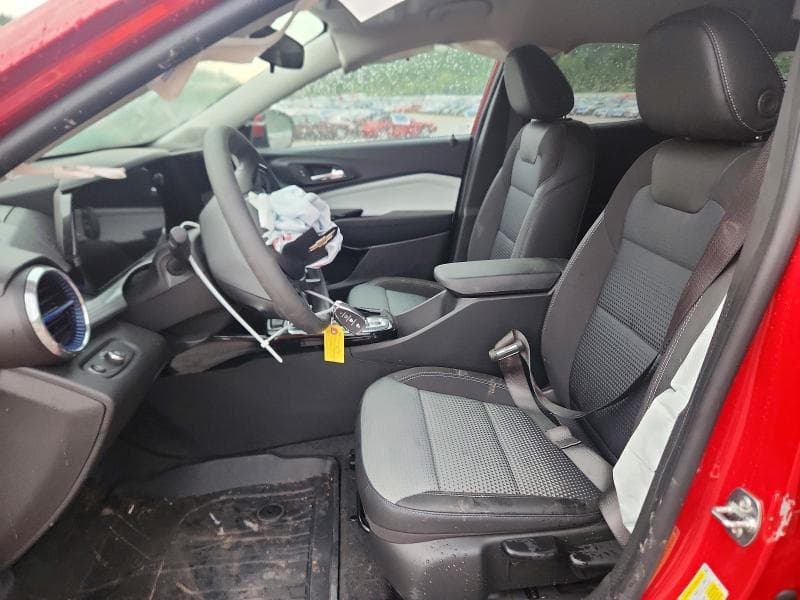 2026 CHEVROLET TRAX 1LT 7
