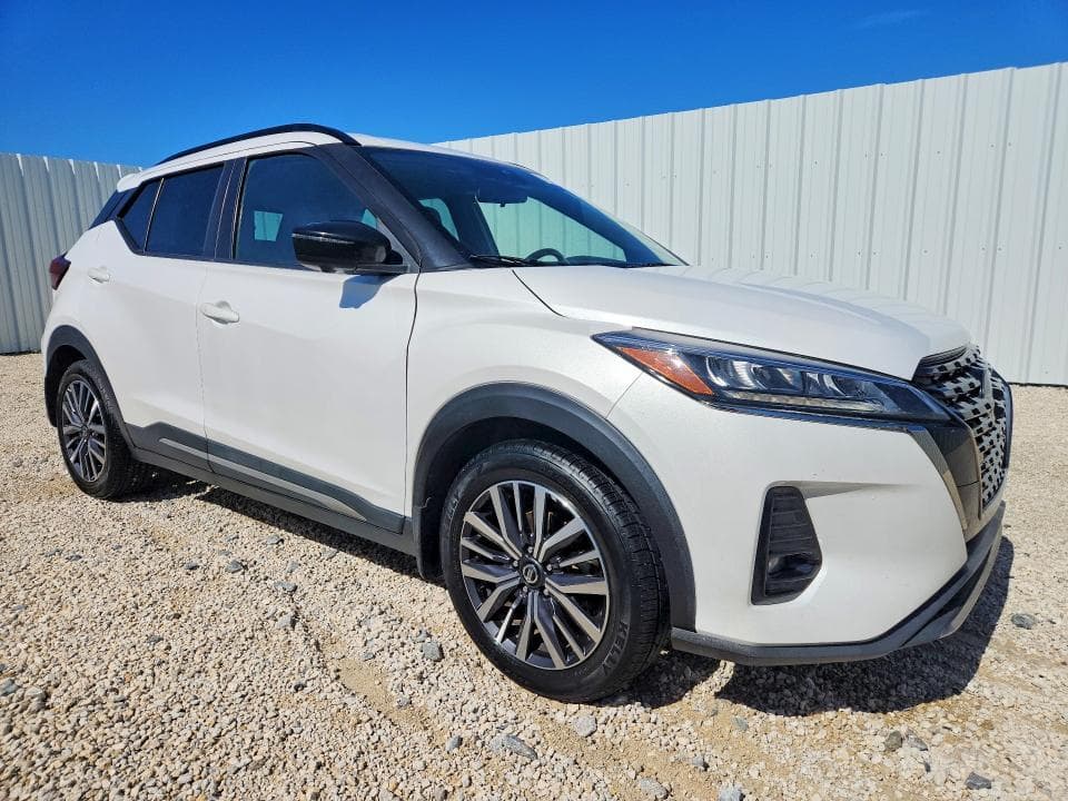 2021 NISSAN KICKS SR 4