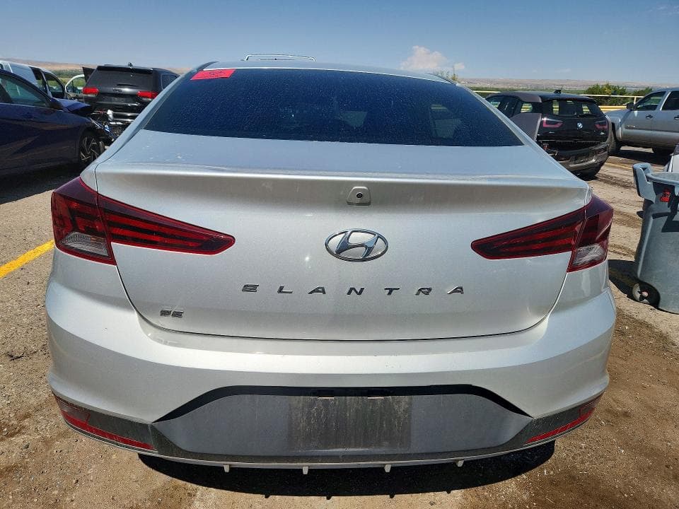2019 HYUNDAI ELANTRA SE 6