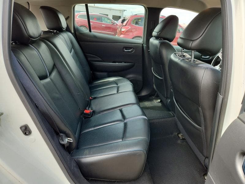 2019 NISSAN LEAF SL 10