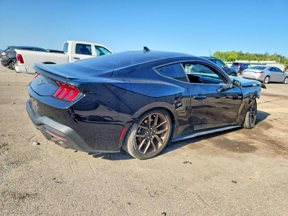 2024 FORD MUSTANG 3