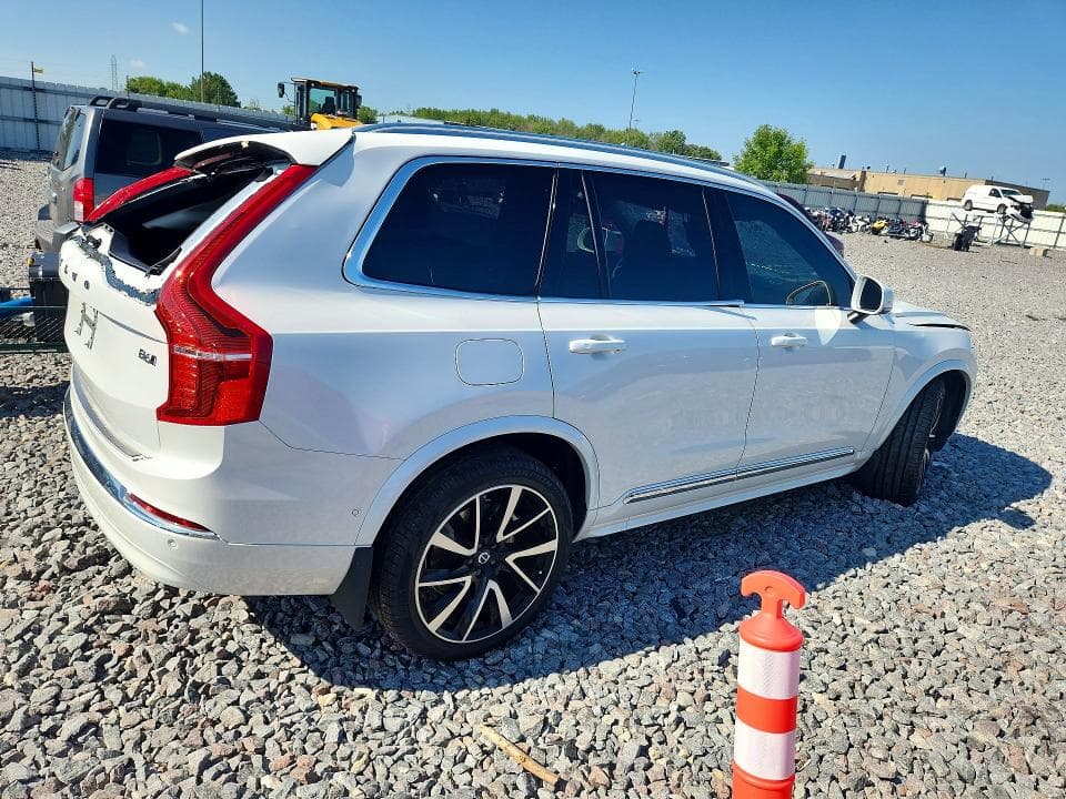 2025 VOLVO XC90 PLUS 3