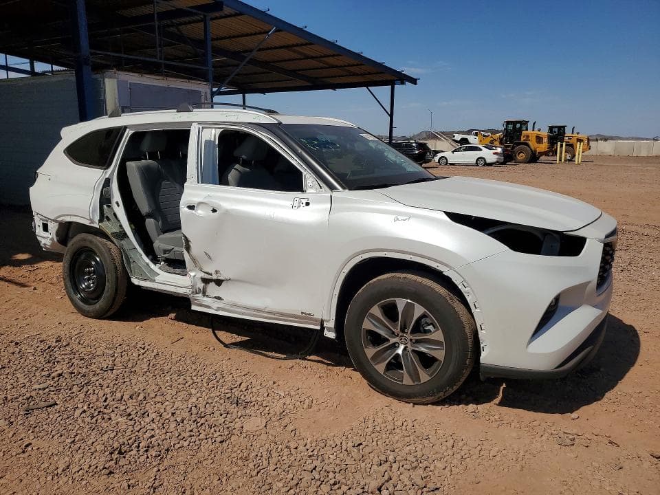 2026 TOYOTA HIGHLANDER HYBRID XLE 4