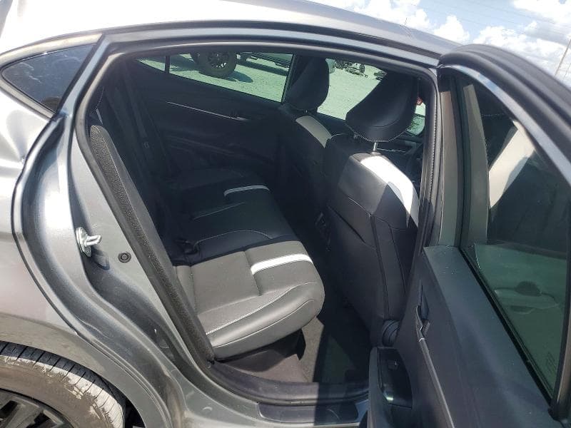 2025 TOYOTA CAMRY SE 10