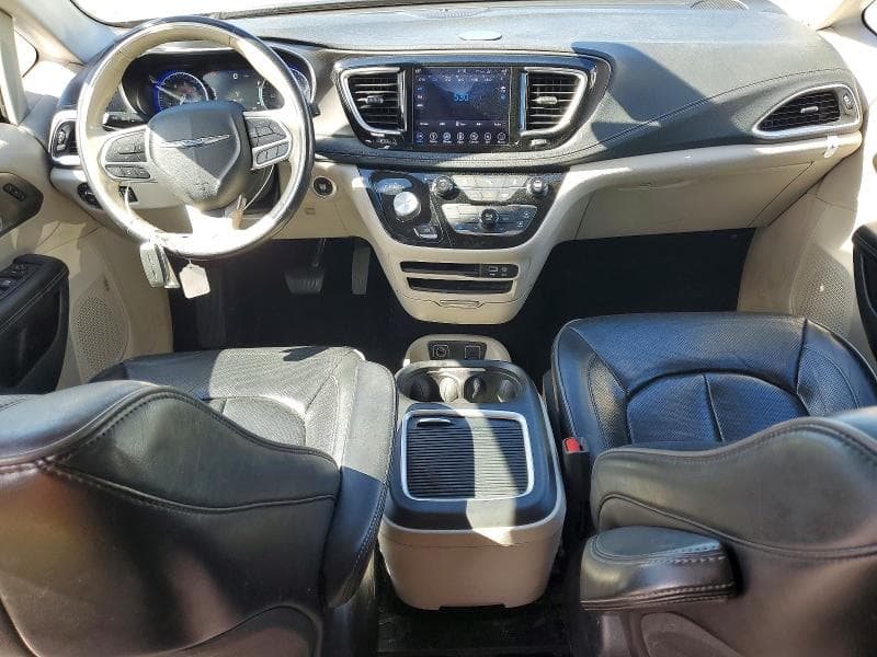 2019 CHRYSLER PACIFICA LIMITED 8