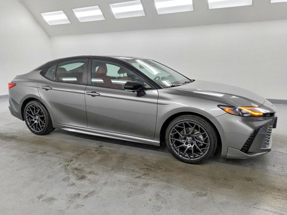2025 TOYOTA CAMRY XSE 4