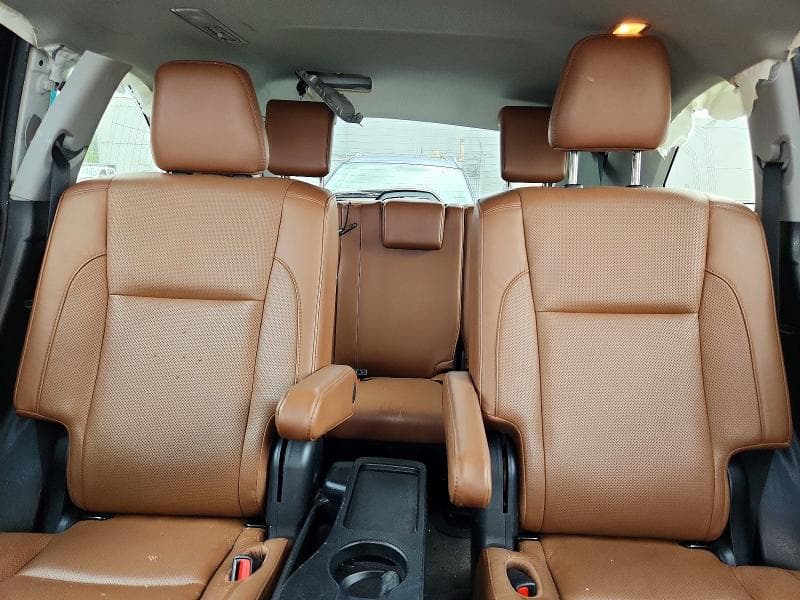 2019 TOYOTA HIGHLANDER LIMITED PLATINUM 10