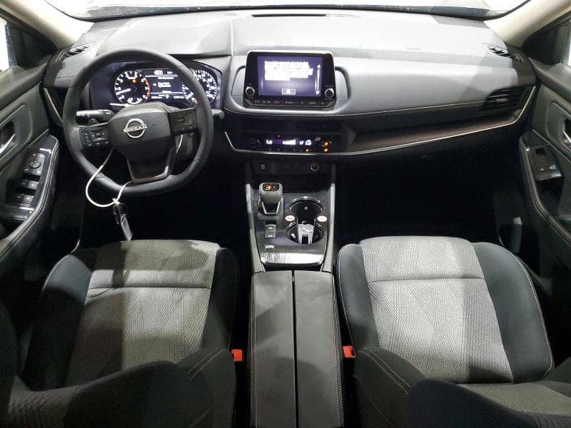 2026 NISSAN ROGUE SV 8