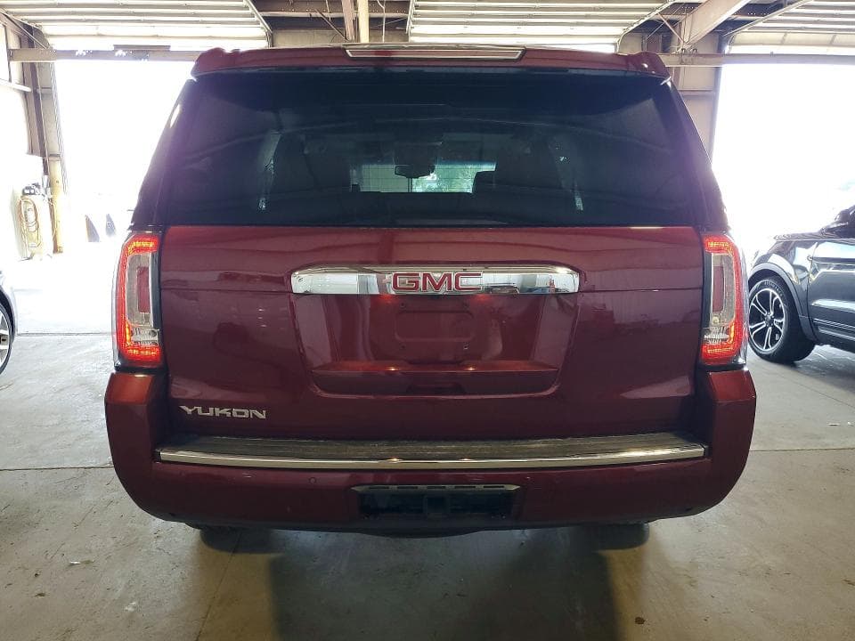 2018 GMC YUKON DENALI 6