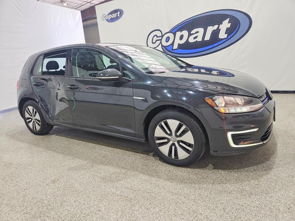 2019 VOLKSWAGEN E-GOLF SE 4