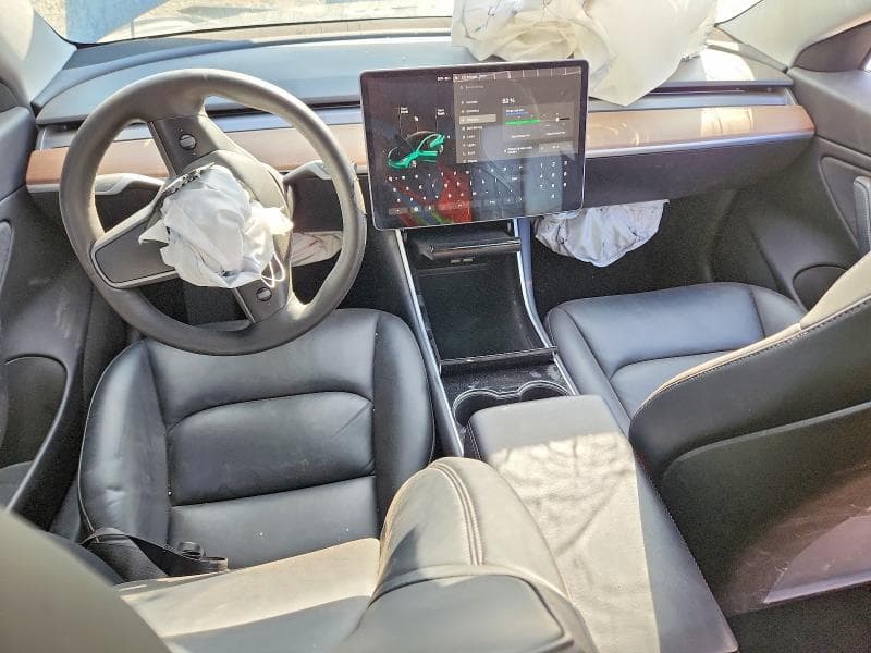 2018 TESLA MODEL 3 8