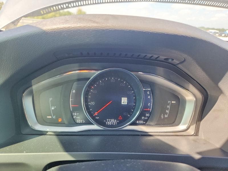 2017 VOLVO S60 PLATINUM 9