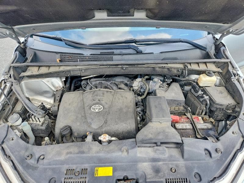 2018 TOYOTA HIGHLANDER LE 12