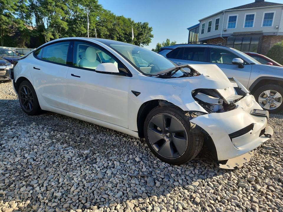 2022 TESLA MODEL 3 4