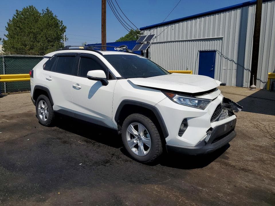2019 TOYOTA RAV4 XLE 4