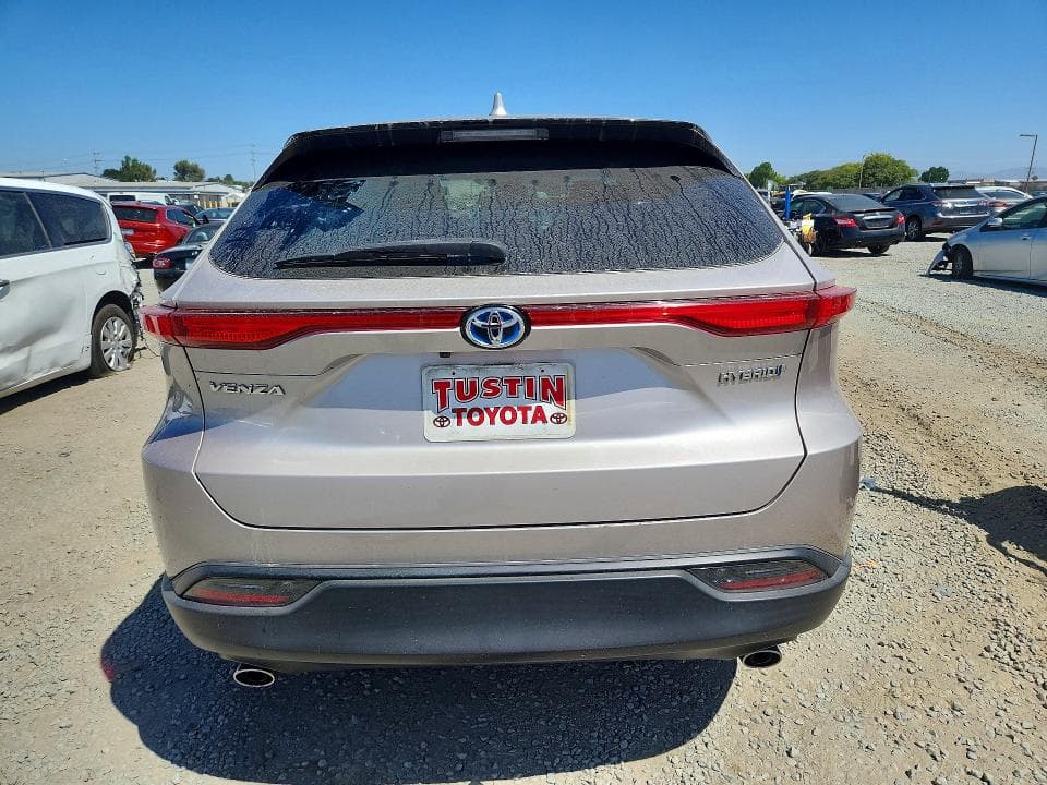 2021 TOYOTA VENZA LE 6