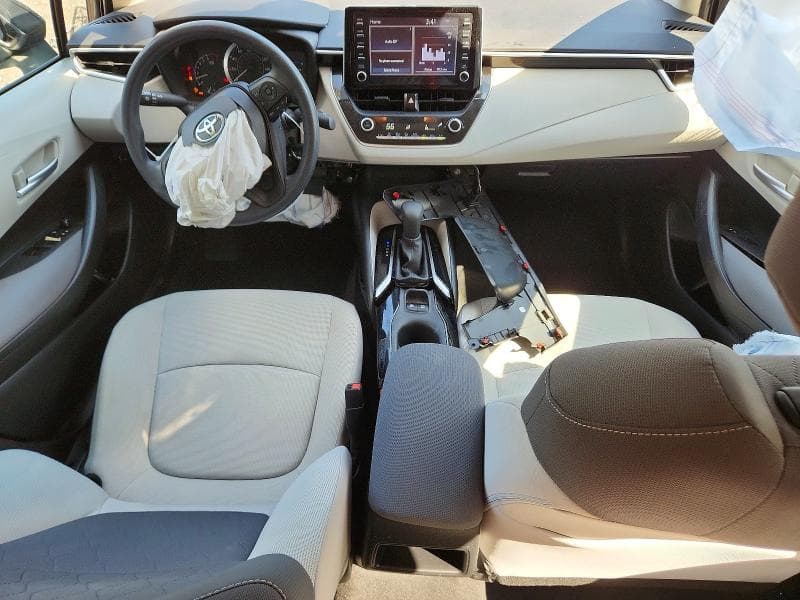 2020 TOYOTA COROLLA LE 8