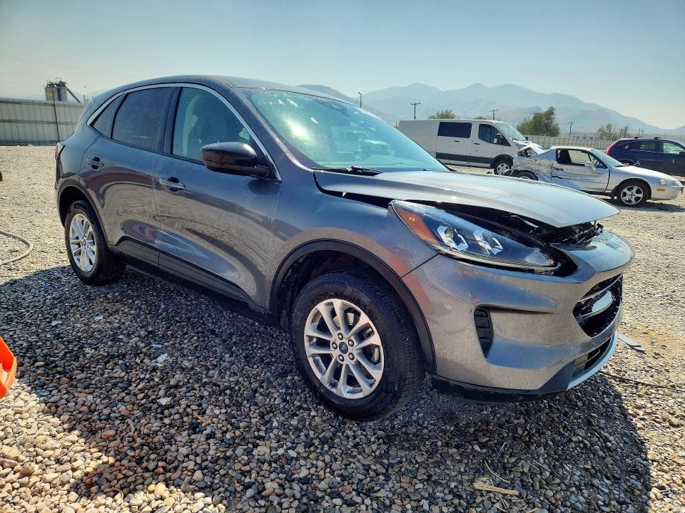 2022 FORD ESCAPE SE 4