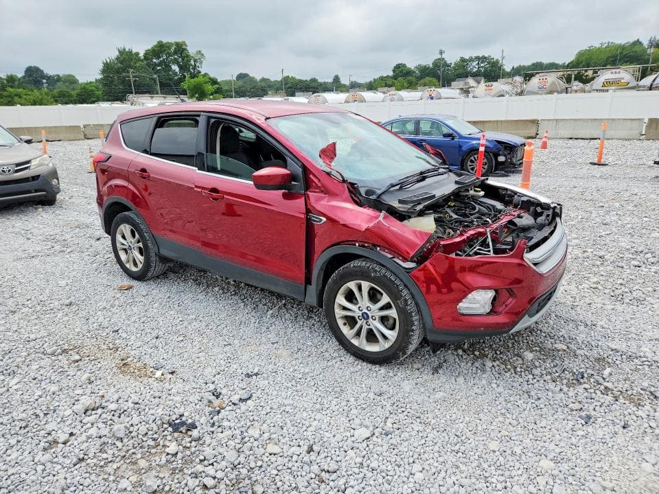 2019 FORD ESCAPE SE 4