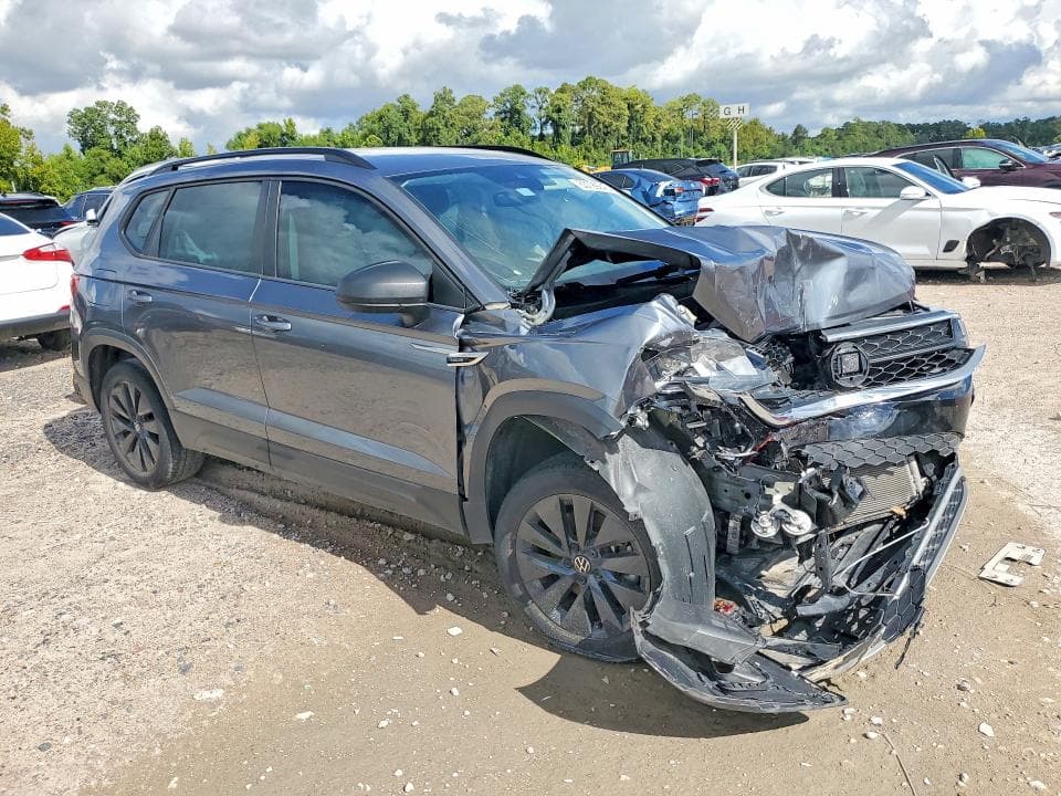 2024 VOLKSWAGEN TAOS S 4